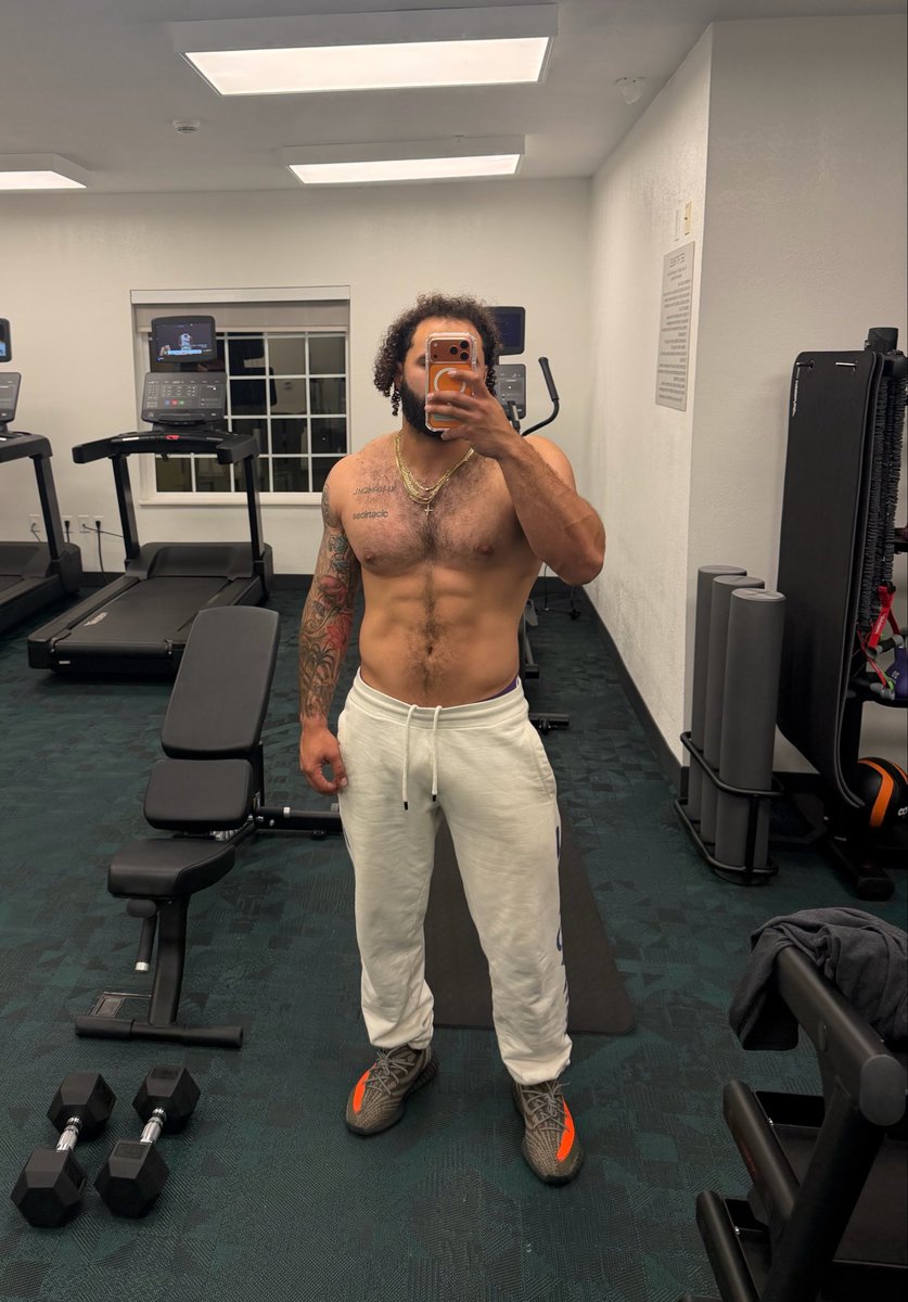 Sexmachine tweet media