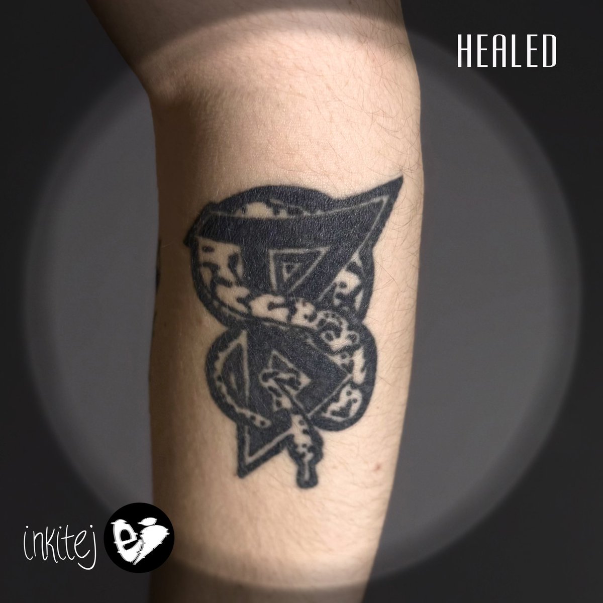 ♡ 𝑒𝒿 ♡ tweet media