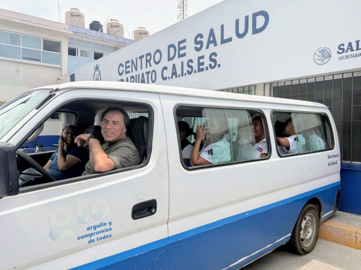 sntsa_37's tweet image. 🎉 Reconocemos la trayectoria del Sr. Ernesto Sánchez Quintana, quien se jubila tras 28 años de servicio en CAISES Colón.

Gracias por su compromiso, dedicación y vocación al servicio de la salud. ¡Le deseamos lo mejor en esta nueva etapa! 👏

#Reconocimiento #Servicio #Salud