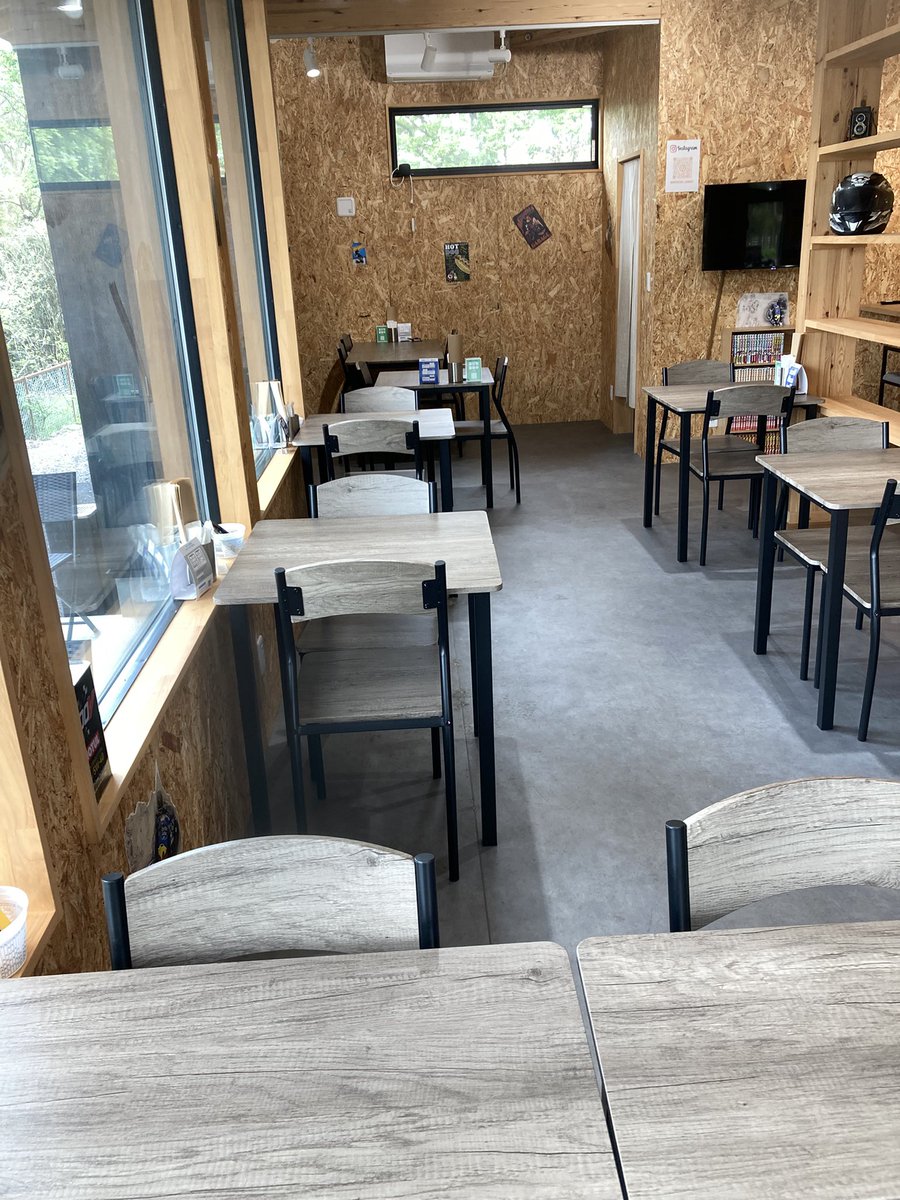 Rider's Cafe CoNNect tweet media