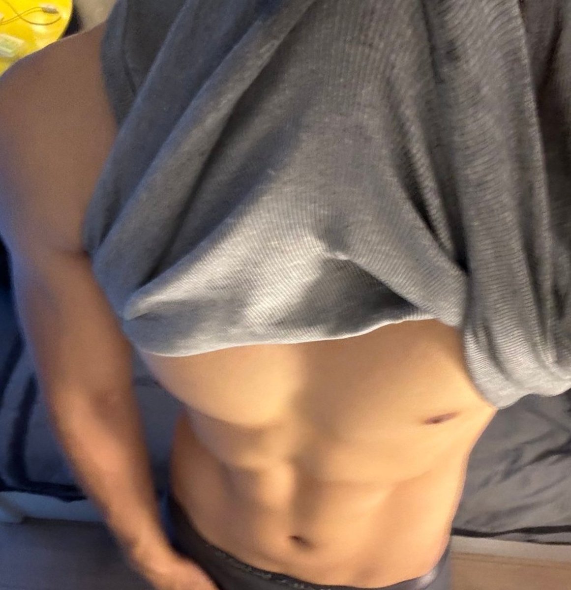 bai77064's tweet photo. 都放假了吧在学校的妓女，婊子，好好释放自己，喜欢被骂的母狗母猪肉便器，滚过来点赞，私聊你爹骂你
#辱骂 #羞辱 #嘲笑 #男尊女卑 #雌竞 #女绿 #母畜 #反差 #洗脑 #女德教育 #反差婊 #贬低 #媚男 #女德 #厌女  #阳具崇拜 #败北 #爆耍 #戏耍 #名媛 #下贱 #控制 #母猪 #肉便器 #女权 #胁迫 #死妈 https://t.co/cOpY1V5HD8