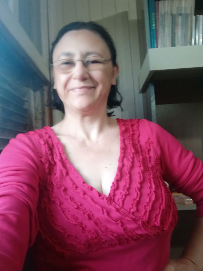 Viviane De Candido tweet media
