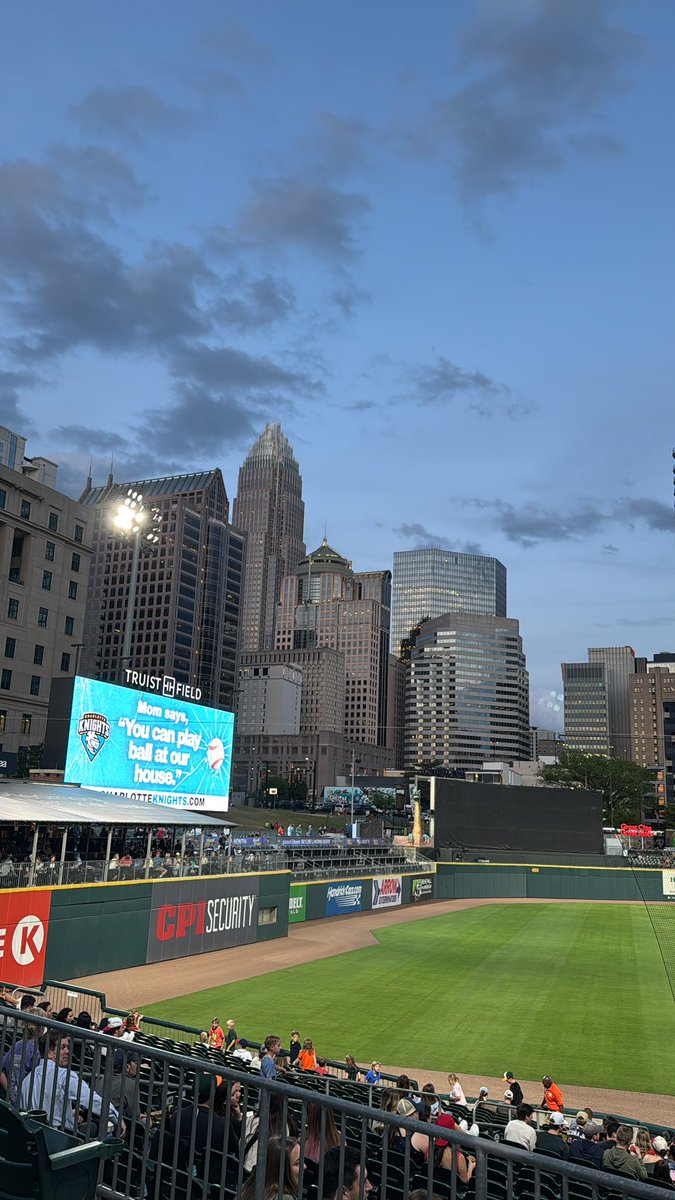 MLBtoCLT tweet media