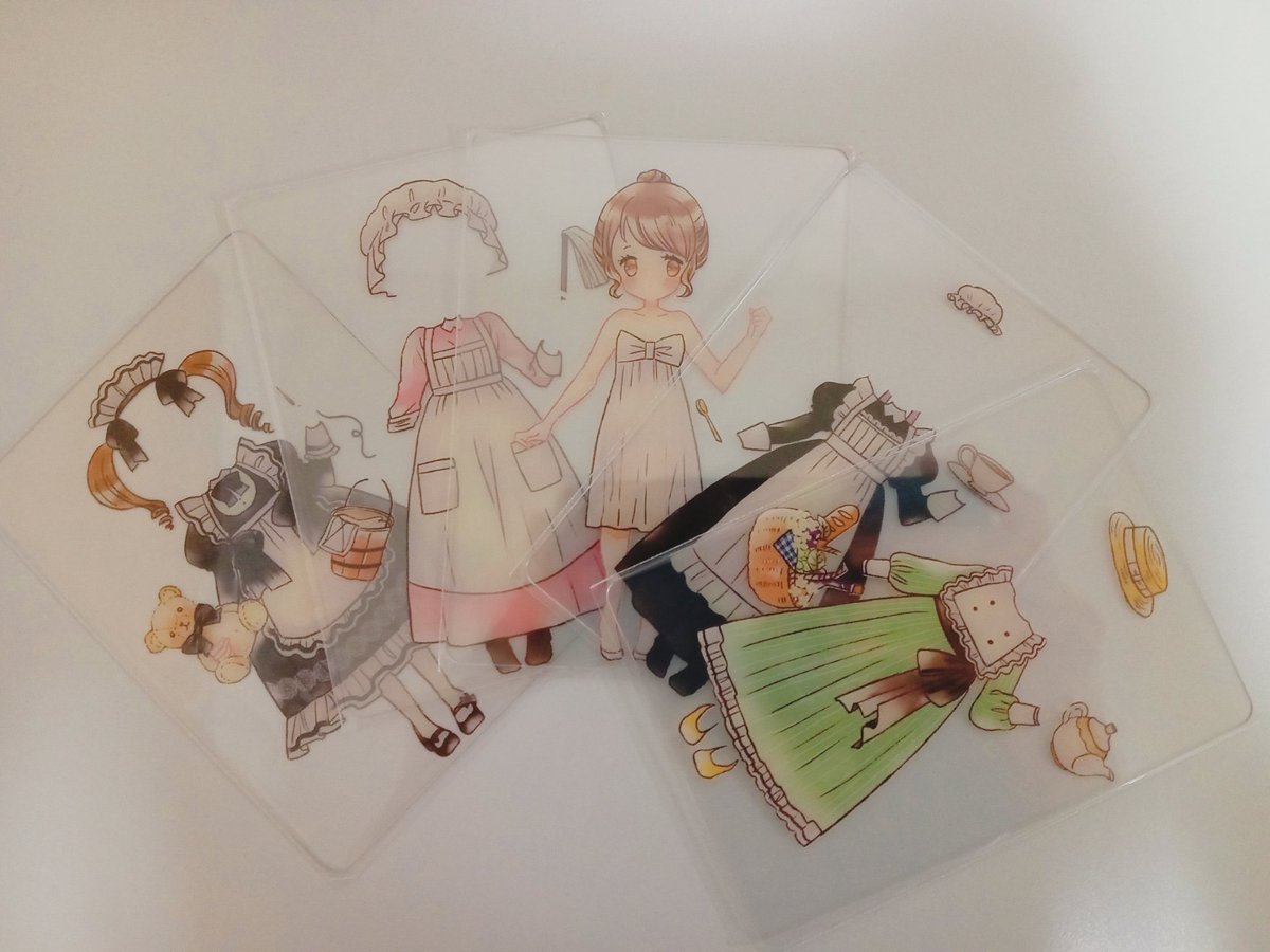 kikaku_ao's tweet photo. メイドさんきせかえトレカを作りました！とても楽しいです！！！🥳私の心の中の女児が大歓喜🎀 https://t.co/fE2uSOd4al