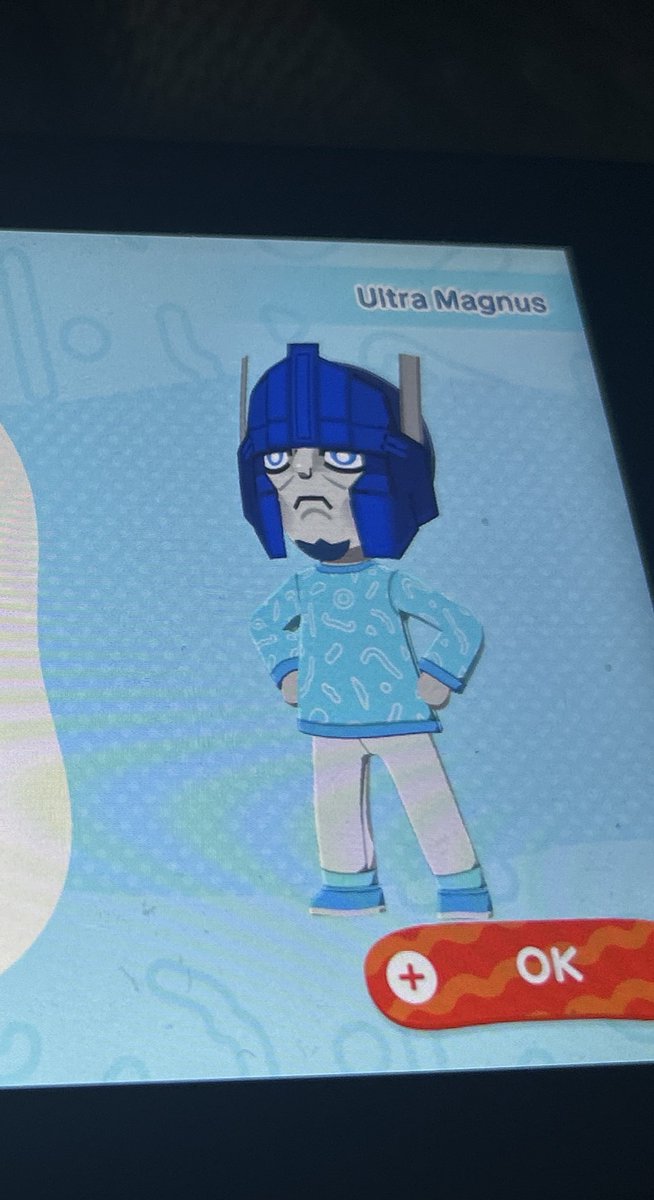 coolsguy45's tweet image. I wanted to share my small little Arcee I made a while back … and her papa #yay