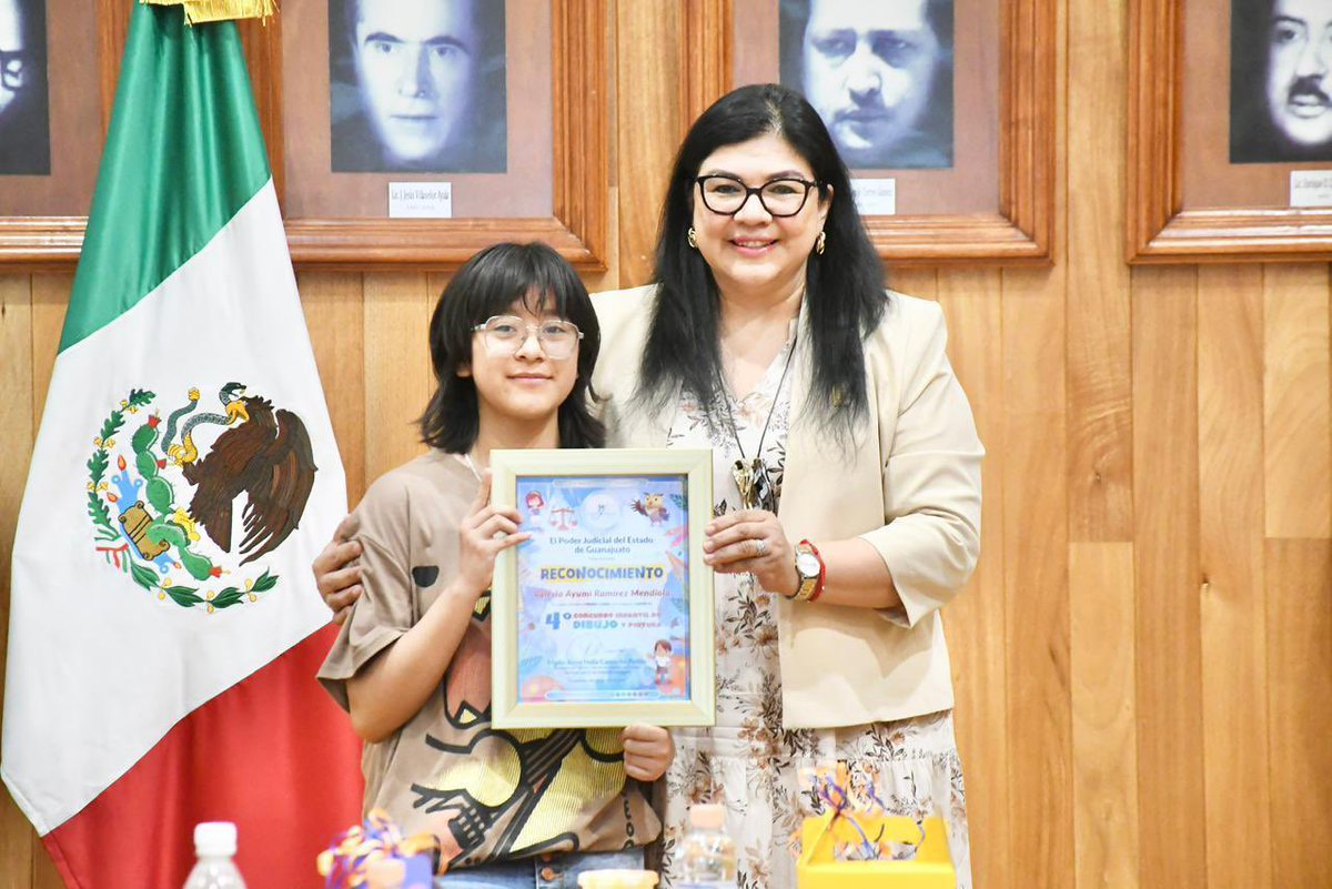 PoderJudicialGT's tweet image. #Agenda | En el marco de la celebración del Día de la Niña y el Niño, la Presidenta Alma Delia Camacho Patlán, en compañía de las y los integrantes del Consejo y del jurado calificador, encabezó la premiación del “4º Concurso Infantil de Dibujo y Pintura: Mi voz en colores, así