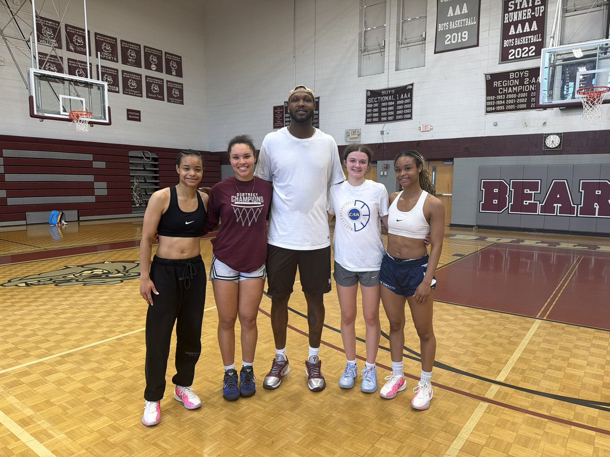 Karlie Gray tweet media