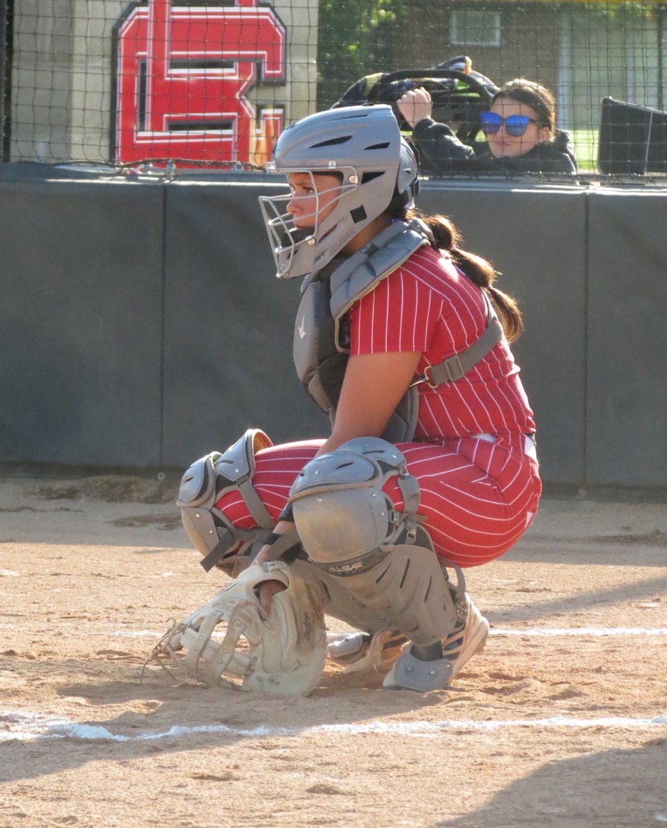 bchsathletics23's tweet photo. The varsity Lady Braves won 10-0 &amp; JV won 9-2! Go Lady Braves! 🥎 https://t.co/ol23cmuYEd