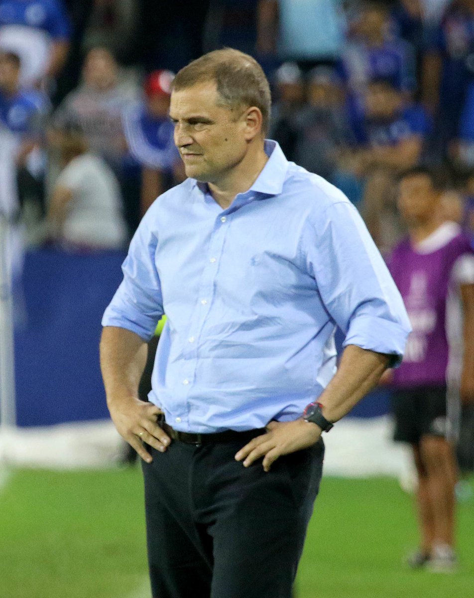 milanspedrito's tweet photo. Sorete, hipócrita, mal tipo, egocéntrico, nose cuantos adjetivos más te caben. 

Te tenes que ir, no le haces bien al club y a los jugadores a los hinchas a nadie. 

Basta. https://t.co/cBVgEjjLN2