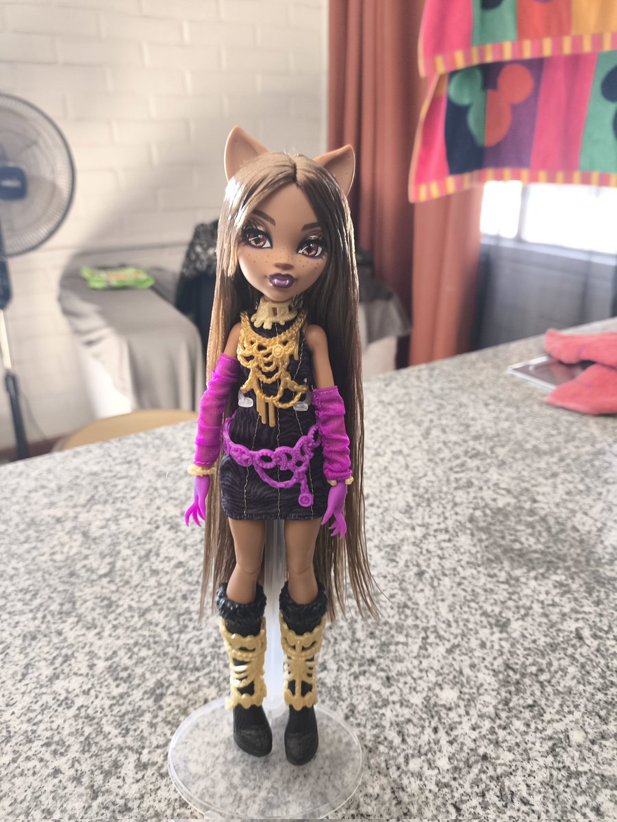 RSteinX's tweet image. Reroot y repaint para Frankie #monsterhighg3 #monsterhigh #custom