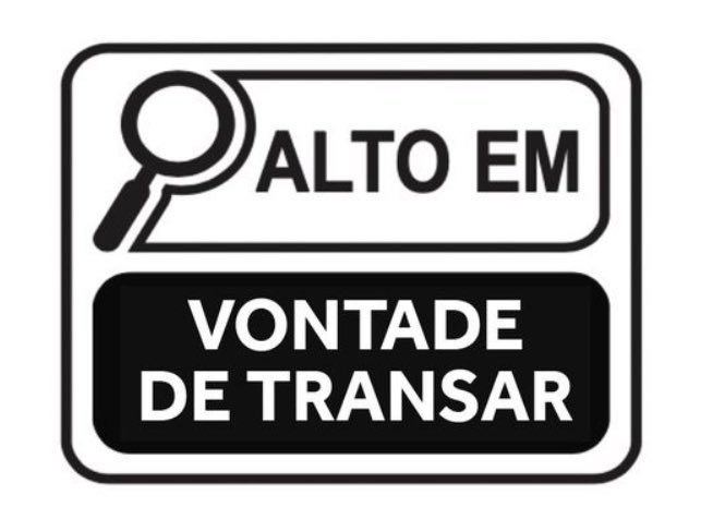 Queria um homem com cara de puto entre as minhas pernas mamando a minha pica gemendo manhoso agora mesmo