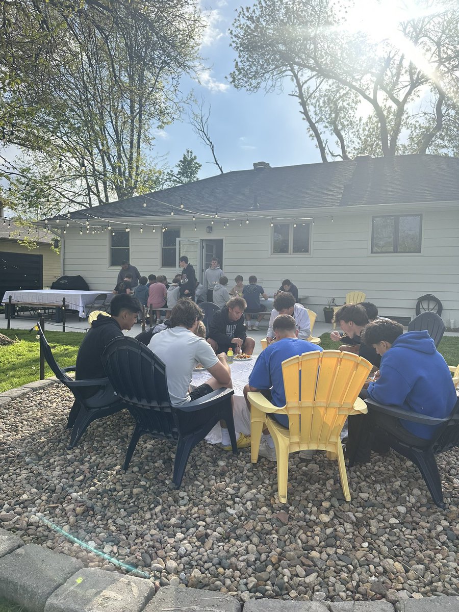 BlairHSSoccer's tweet image. Team dinner and bonding in preparation for districts next week. #family #mybrotherskeeper