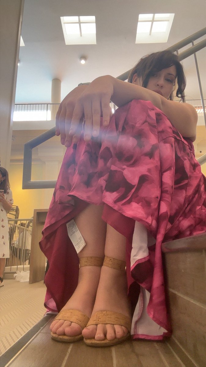 mia tweet media