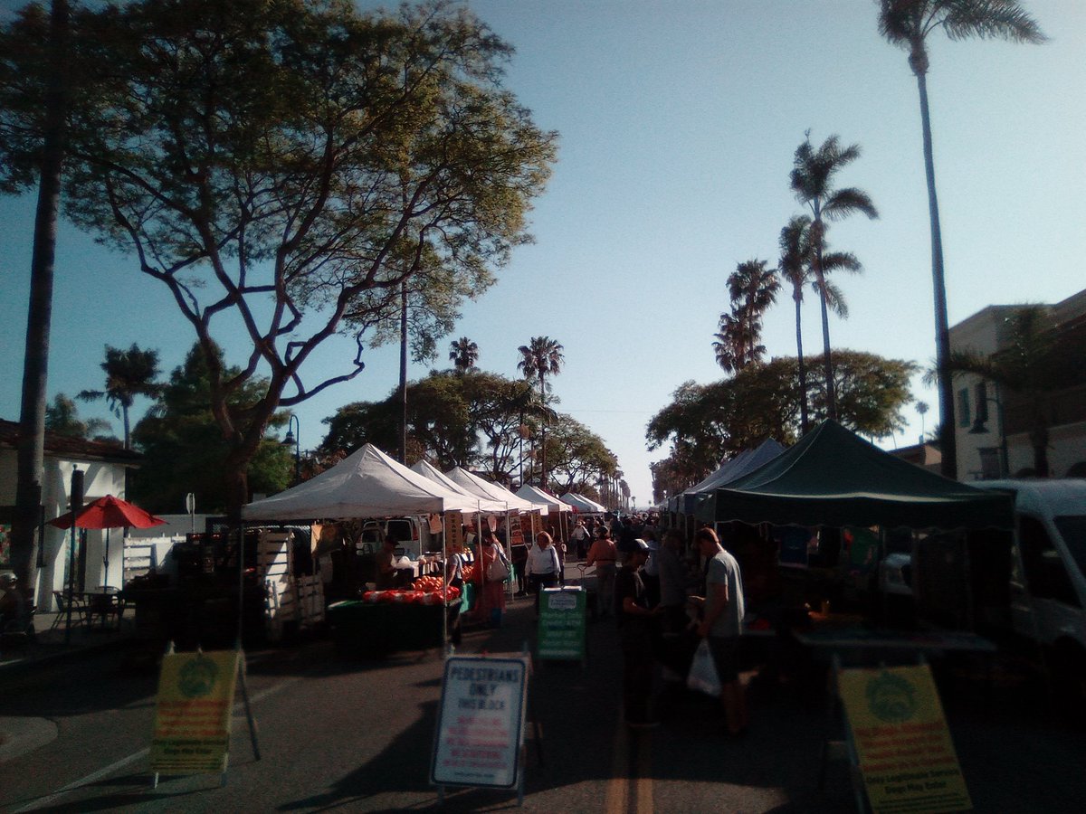CruiseMissile_'s tweet image. @modernwest here now, #FarmersMarket, Carpenteria 
Want to meet up?
Nugget or Lucky's?