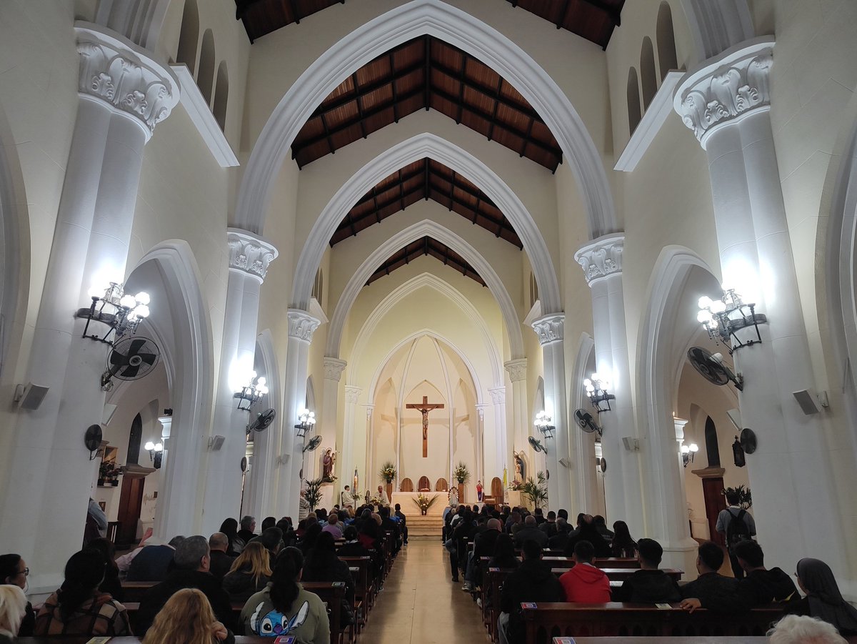UomMatanza's tweet photo. Misa por el Dia del Trabajador
realizada en la Iglesia de San Justo.
62 Organizaciones Peronistas de La Matanza 
POR ARGENTINA CON TRABAJO Y PRODUCCION, 
SIN INDUSTRIA NO HAY NACION.

#UOMLaMatanza #62OrganizacionesPeronistas
#LaMatanza https://t.co/PZ0o069nfH