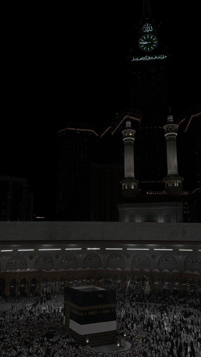M3R26's tweet photo. طَالَ لَيْلِي وَاللَّيَالِي.
حَمَّلَهَا فَوْقَ احْتِمَالَيْ
نَالَ مِنِّي غَيْرُ إِنِّي 
مَعِيَ رَبِّي لَا أُبَالِي🤍🤍🤍🤍🤍🤍 https://t.co/upcxwJlT65
