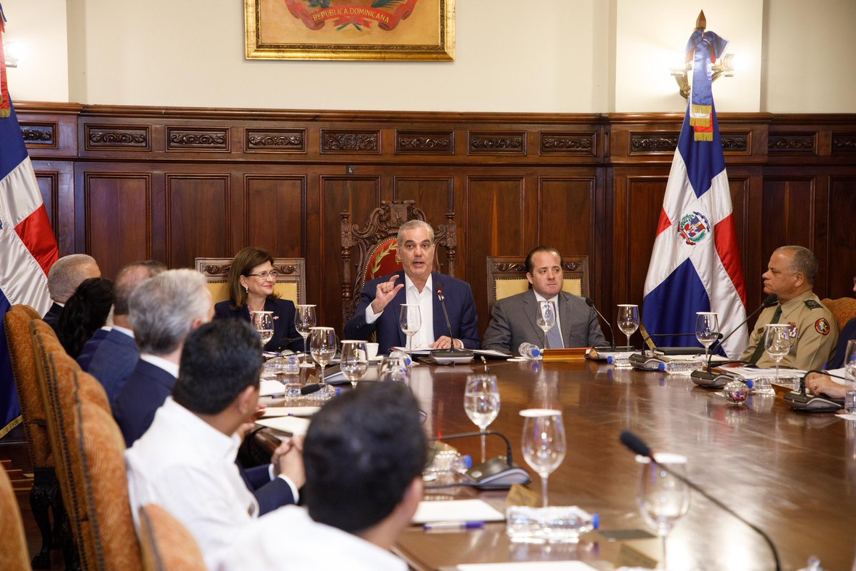 Yunior Fernández M. tweet media