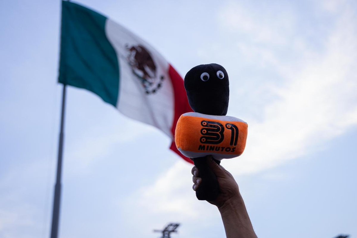 nacholozano's tweet image. 230 mil personas acudieron al concierto de #31Minutos en el #Zócalo para celebrar el Día de las Infancias, de acuerdo con cifras del gobierno de la #CDMX.