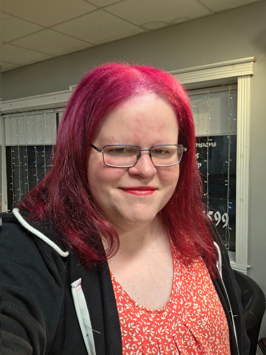 TheRealArya84's tweet image. Ya girl has gone pink #transisbeautiful #TransWomenareWomen