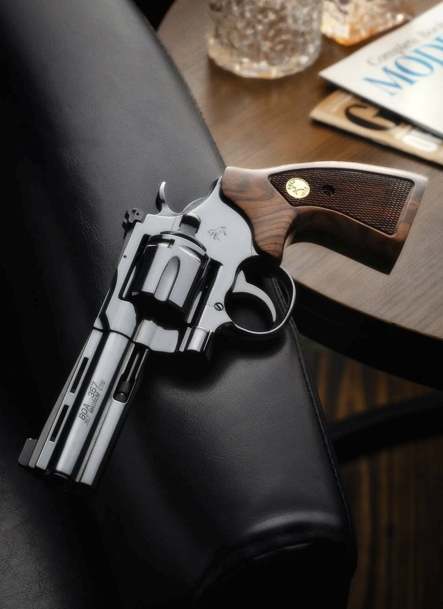 firearmsdaily_'s tweet image. 🇺🇸 Colt Boa 4"
▫️.357 Magnum