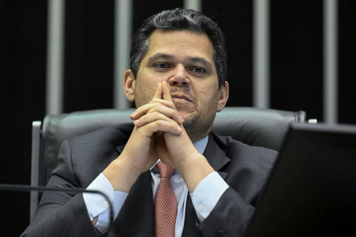 Notícias Paralelas tweet media