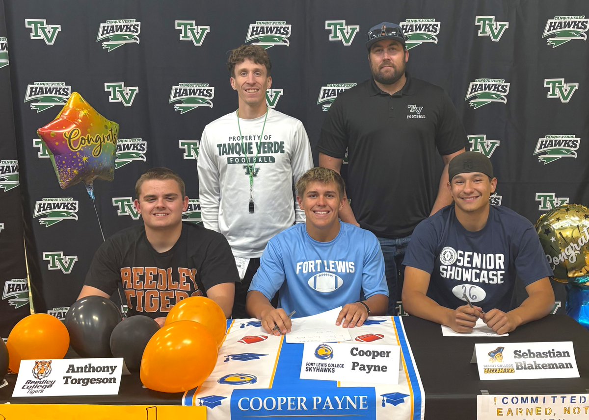 AndyMorales8's tweet photo. Tanque Verde Signing Day https://t.co/VA06Pg1r1l https://t.co/JiMUJMAgp5