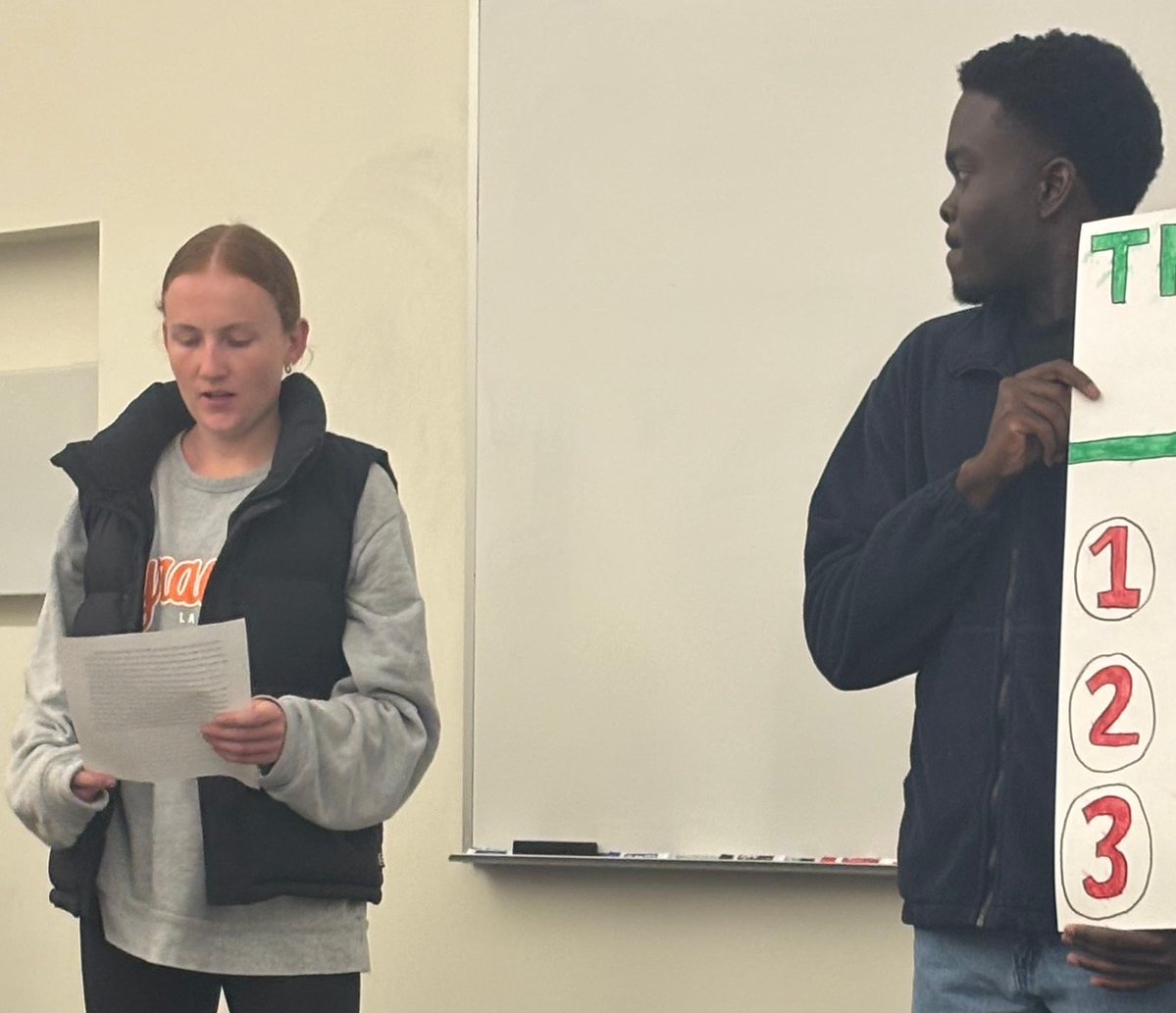 ColbyWBB's tweet image. Academic excellence on full display 📚🔵

Proud of our players for representing at the Colby Liberal Arts Symposium (CLAS), a campus-wide celebration where students showcase their research, creativity, and intellectual growth.

#GoMules #MoreThanBallers🏀