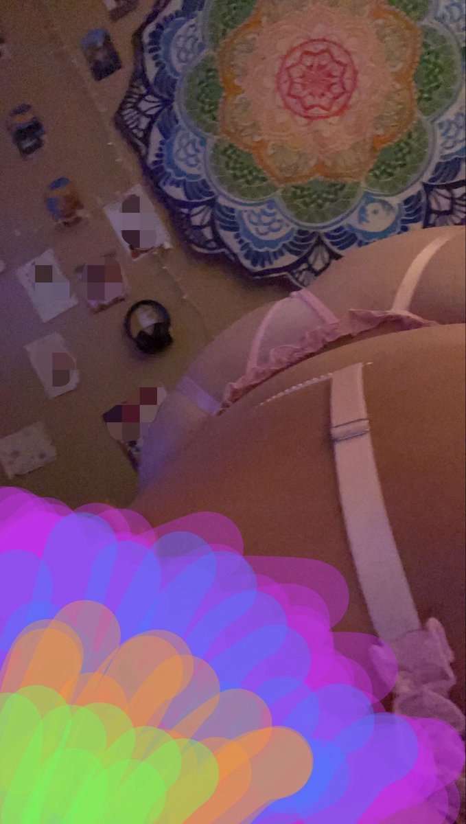 dogfacekitty's tweet photo. Ugh posting again without the stupid warning -_-
I 🩷 doing silly chores in lingerie that way I’m good and accessible for you > <

#piggy #bdsm #nsfwtwt #cnckink #brat
#submissive #pet #goodgirl #freeuse #princessmaxxing https://t.co/mA8JrhhSE2