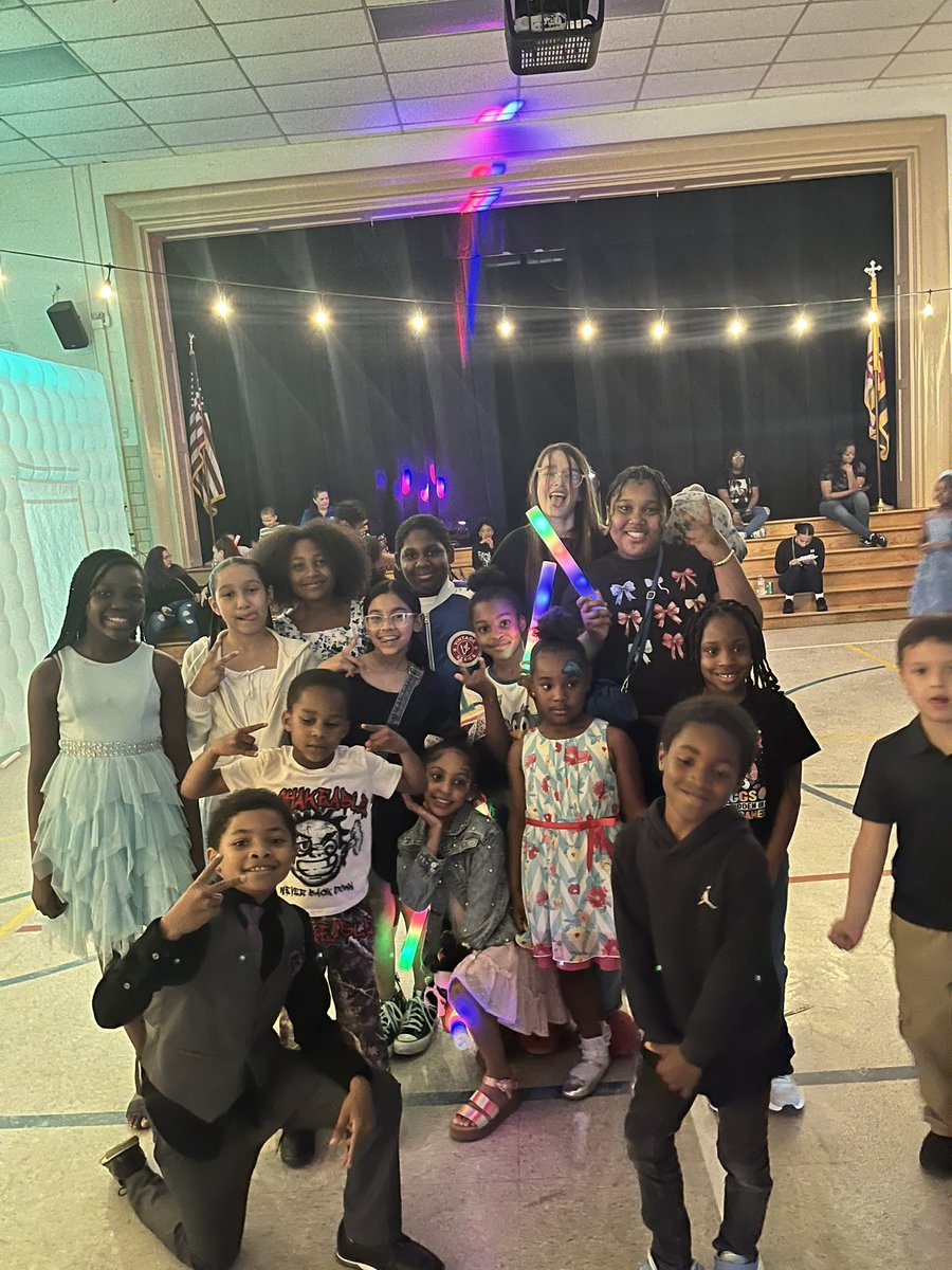 jenifer_crisp's tweet photo. Shout out to @SussexES PTA for sponsoring our @MarsEstatesBCPS Spring Dance! This is community! We had so much fun! ๐คฉ #communityschools https://t.co/8j5Jir2eeV