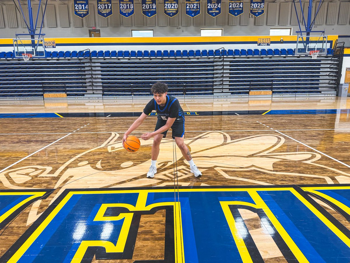 IsaiahVill08's tweet photo. After a great visit and conversation with @CoachWallace30 and @james_wallace5, I am blessed to receive an offer from @LETUMBB ! #11!

@EV_Hoops @EVLOacademy @ATXFUTURE1 @AllNOneSports1 @CoachTJWilliams https://t.co/XrYzLY9jfN