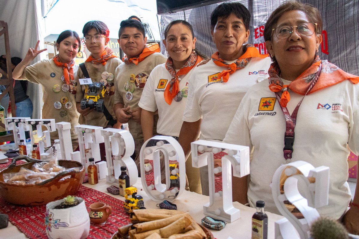 Fundación RobotiX tweet media