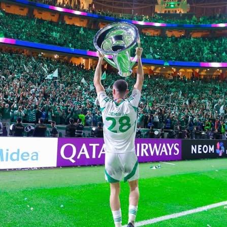 بطل المتتاليه 💚🏆🏆 tweet media