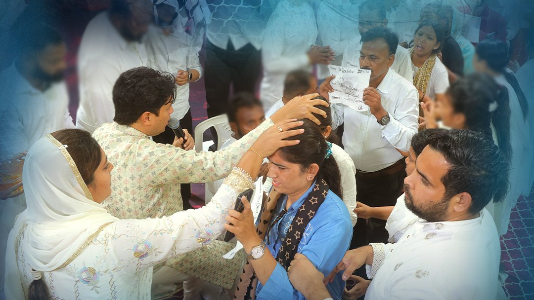 apostleankur's tweet photo. 📷𝐁𝐋𝐄𝐒𝐒𝐄𝐃 𝐓𝐇𝐔𝐑𝐒𝐃𝐀𝐘 𝐌𝐄𝐄𝐓𝐈𝐍𝐆 𝐈𝐍 #𝐌𝐀𝐈𝐍_𝐊𝐇𝐀𝐌𝐁𝐑𝐀_𝐂𝐇𝐔𝐑𝐂𝐇 (𝟑𝟎-𝟎𝟒-𝟐𝟎𝟐𝟔)📷
When the anointing of God moves, nothing remains the same! 📷 As the Anointed Man of God and Woman of God laid hands and prayed, the power of God moved in incredible ways. 📷
When God’s anointing flows, miracles happen, and destinies are transformed forever. This is the power of His glory—alive, active, and changing lives today! 📷 HALLELUJAH!!
#ankurnarulaministries #ThursdayMeeting
