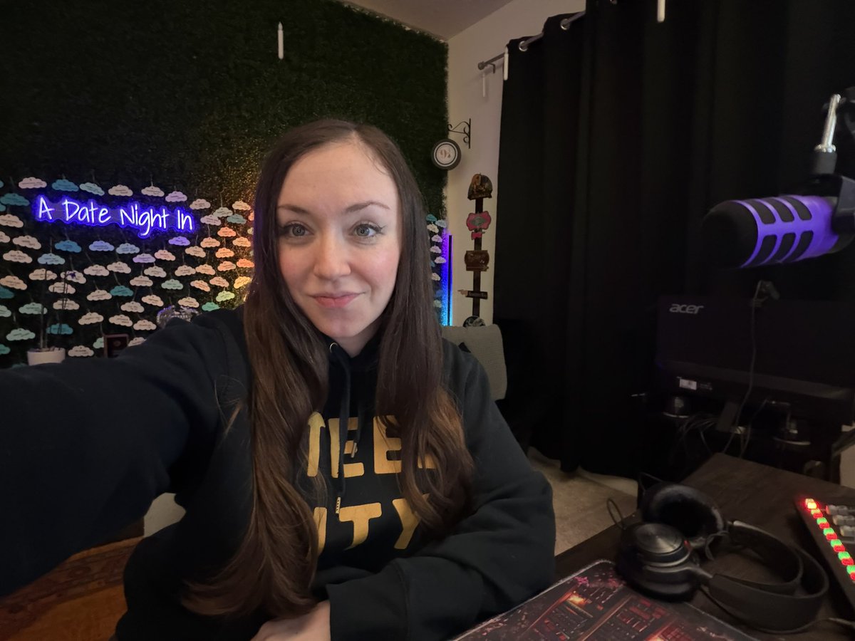 adatenightin's tweet image. Going live on Twitch reacting to your April food photos!! Come hang out and yap!

We’re giving away a playtest key for Gang of Frogs tonight!

twitch.tv/adatenightin 

#live #retweet #twitch