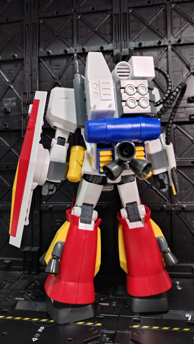 make_gunpla_c's tweet image. 遅くなりましたが4月制作のキットをアップしていきます！
MGパーフェクトガンダム☺️
プラモ狂四郎やボンボンを知らなかったら刺さらない人が多いかも😅
良くも悪くも狂四郎抜きには語れないロマン溢れるキットです😆
めいぷら的評価☆☆☆☆
#mg　#プラモ狂四郎　#パーフェクトガンダム　#ボンボン