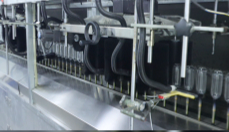 mingxin787443's tweet image. Our automated spraying line delivers uniform and smooth coatings for cosmetic bottles. From pre-treatment to color coating and curing, the entire process is stable and controlled, achieving vibrant colors and strong adhesion.#BeautyPackaging  #PackagingProcess #PremiumPackaging