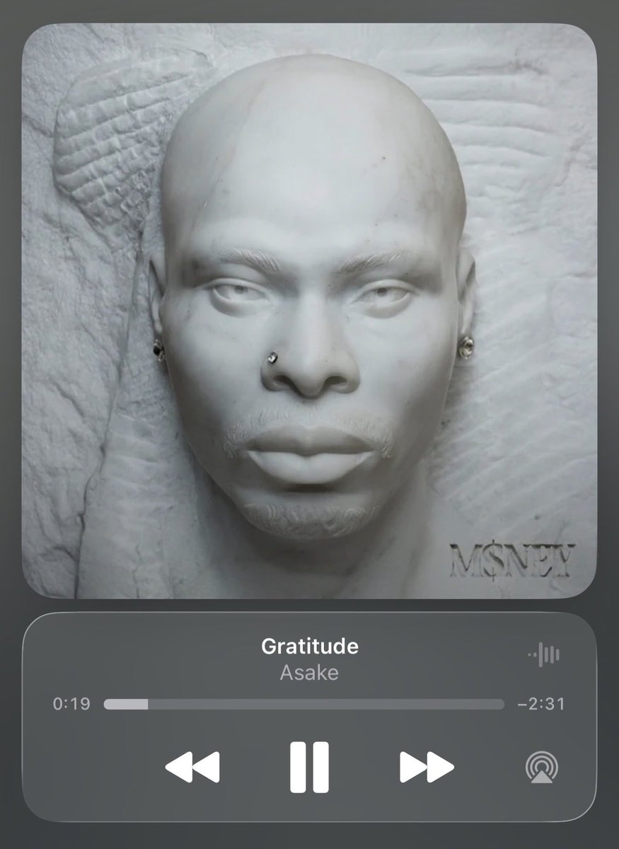 🎧.