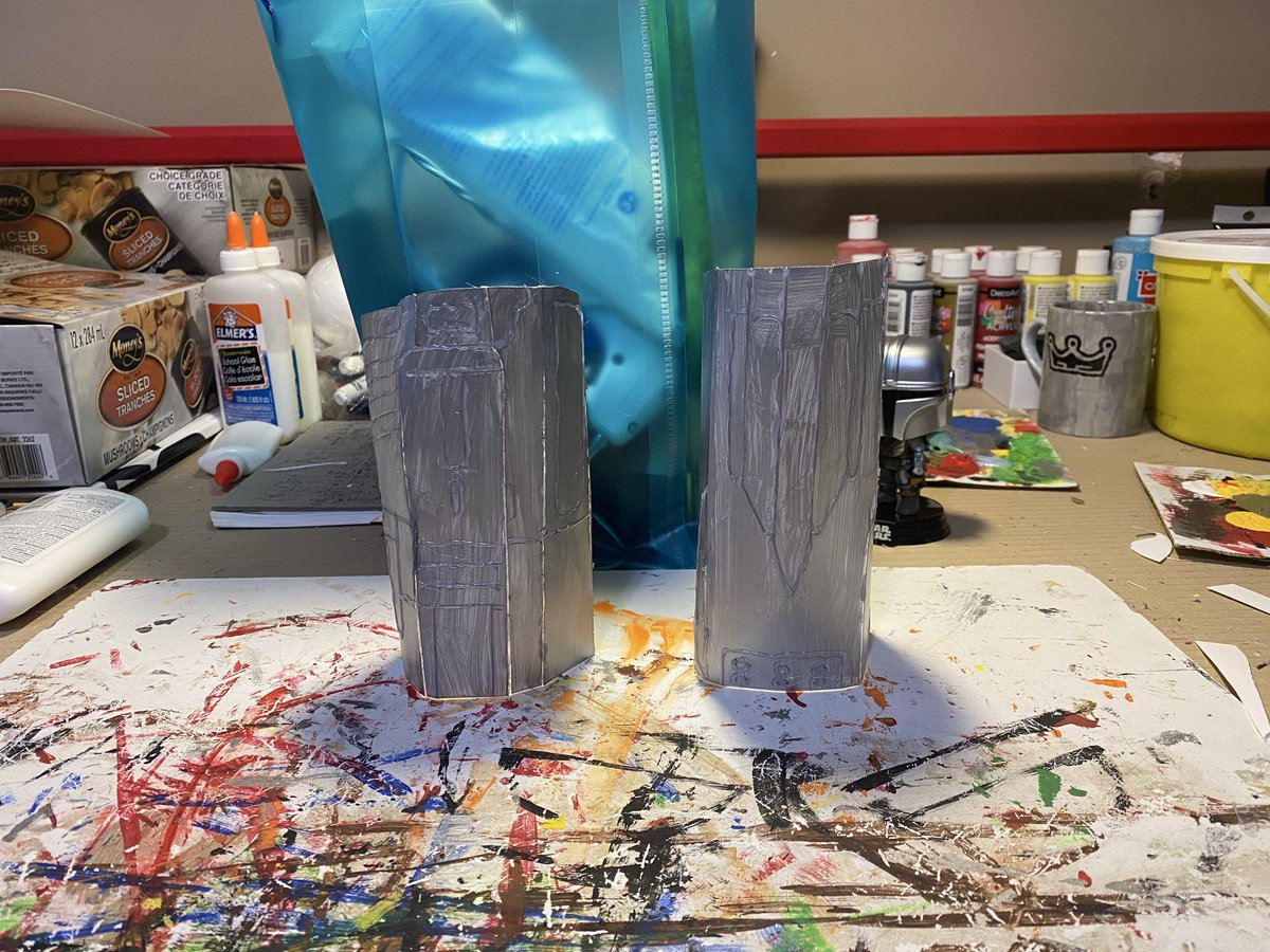 PropWey's tweet image. Posterboard Mandalorian’s Gauntlets From Star Wars The Mandalorian And Grogu #posterboard #themandalorian #gauntlets #starwars #themandalorianandgrogu