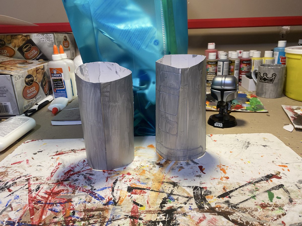 PropWey's tweet image. Posterboard Mandalorian’s Gauntlets From Star Wars The Mandalorian And Grogu #posterboard #themandalorian #gauntlets #starwars #themandalorianandgrogu