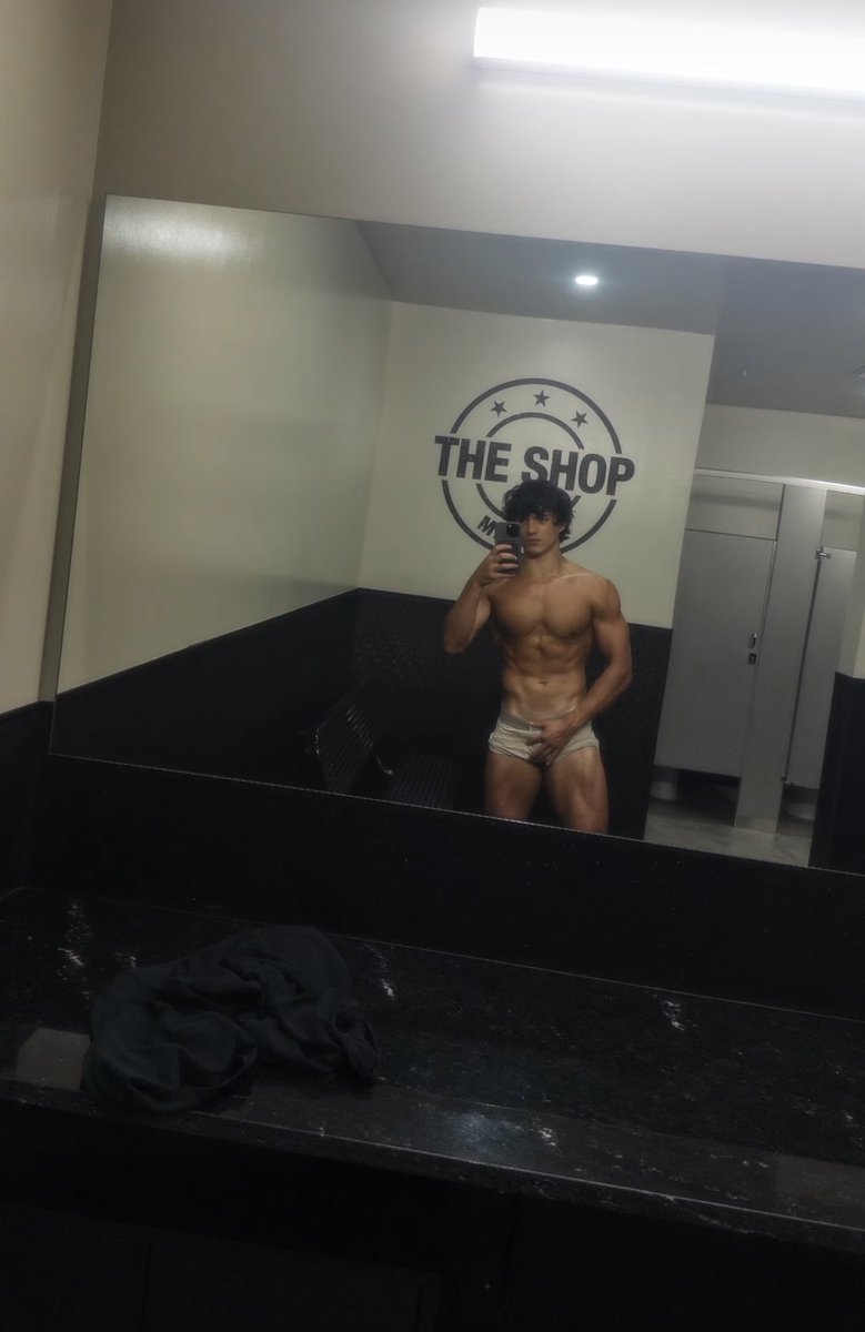 gabe tweet media