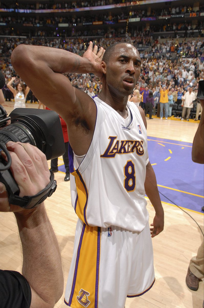 This was one of the most iconic playoff game winners, Bean just had it in his genes 🥶

📸 @gettyimages