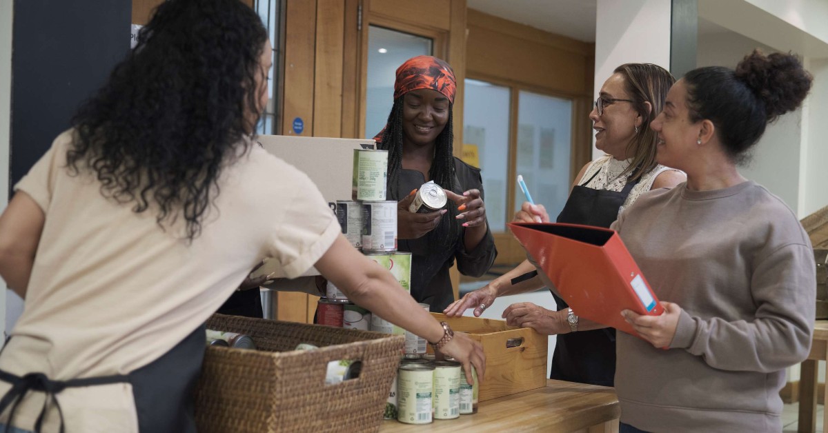 theNASEM's tweet image. Preventing and managing #ChronicDisease requires more than clinical care — it depends on strong connections between health systems and communities.

Learn how community-clinical partnerships in #PrimaryCare settings can support #DiseasePrevention: ow.ly/6pQ950YSQcl