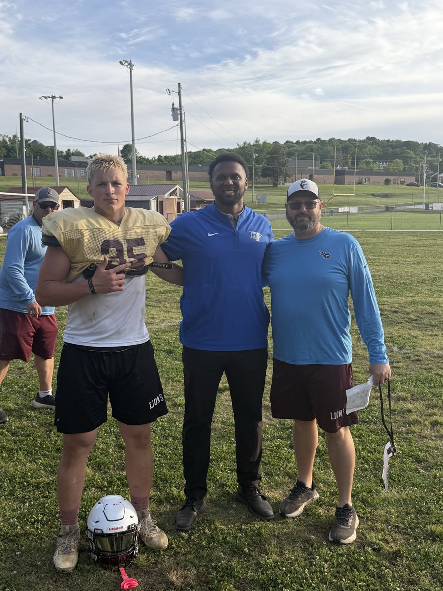 Cannon County Football Lions tweet media