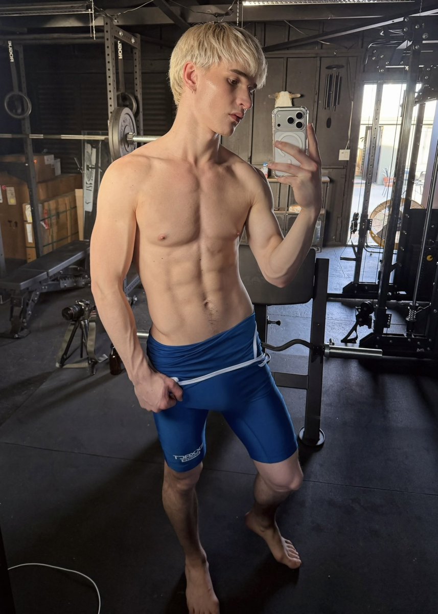 Jake Lux tweet media