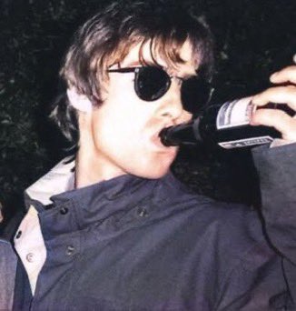 ImsoRegal's tweet image. Who looks cooler? Liam or Noel. #Oasis #LiamGallagher