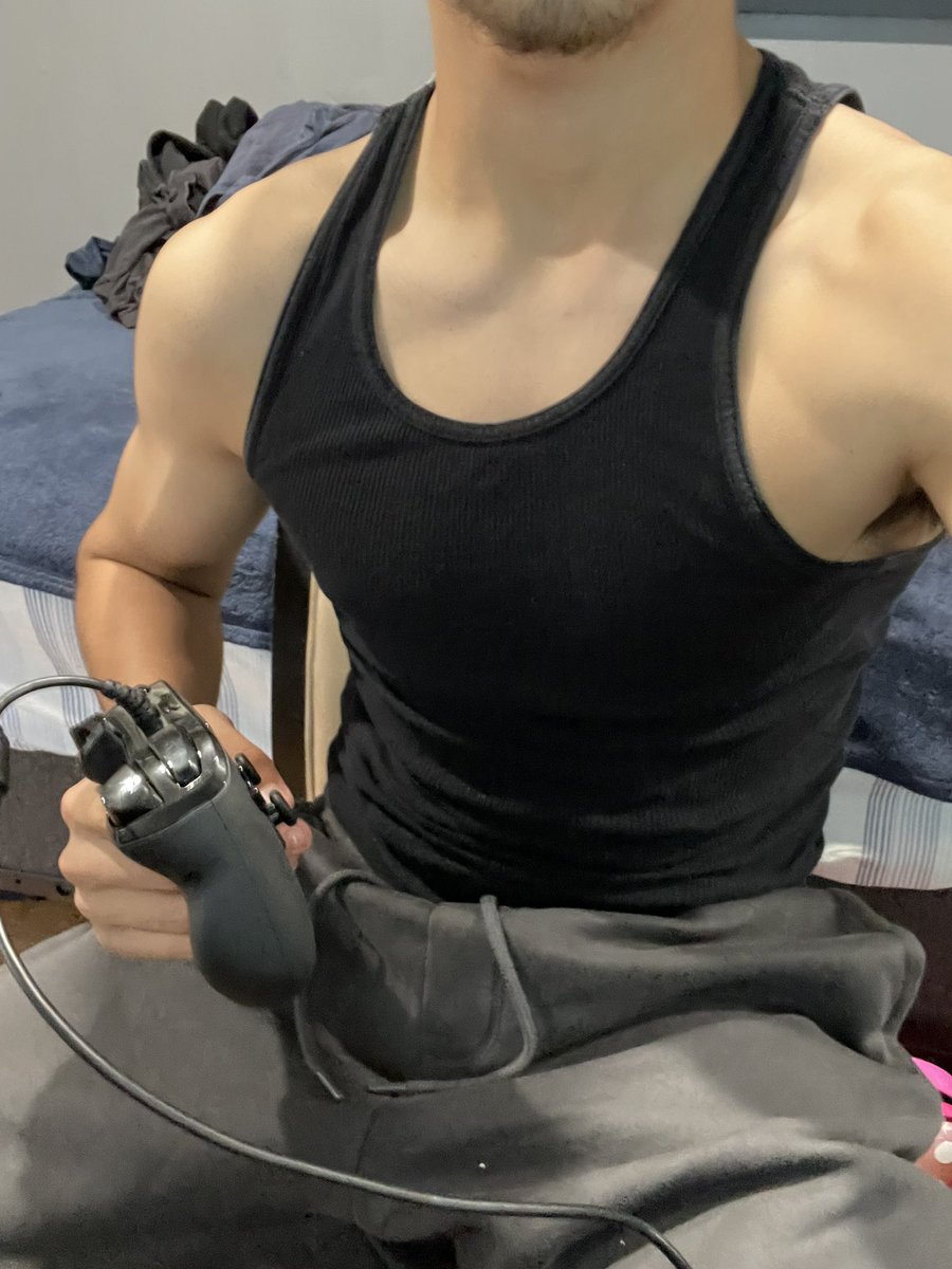 wired controller in the big 26💔💔
