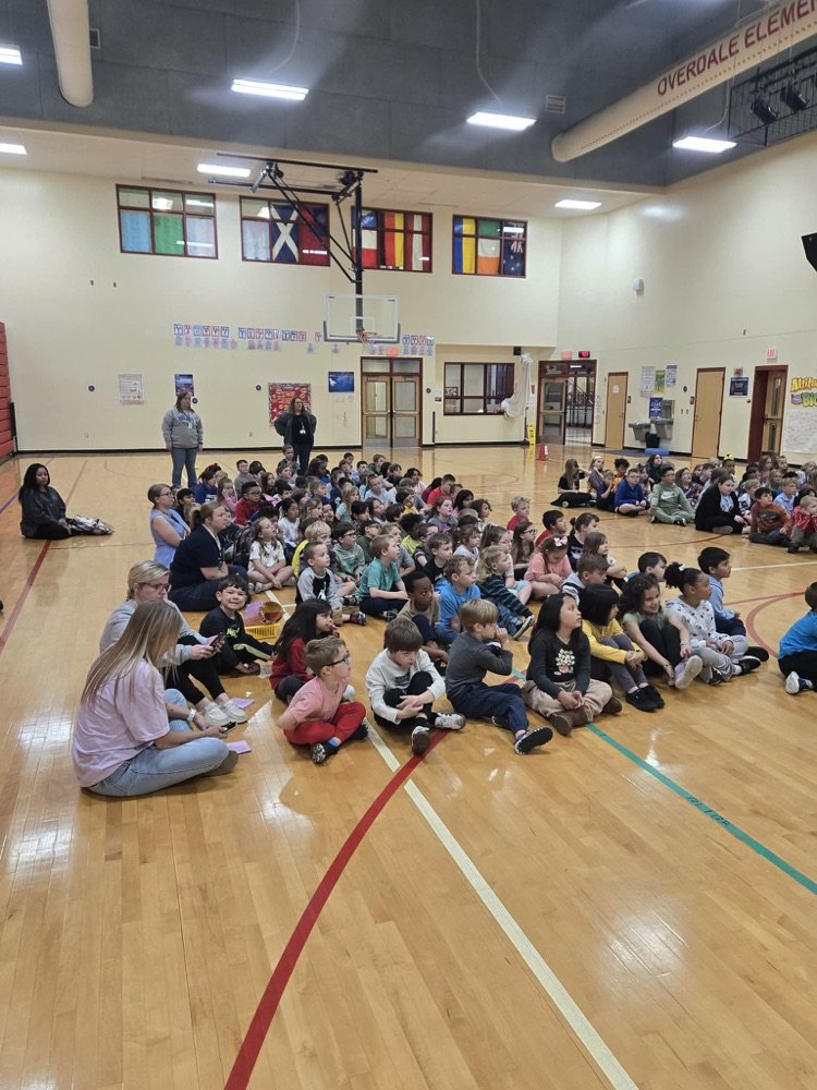OESMustangs's tweet photo. Thank you to Ms. Volpert and our FRC for sponsoring Once Upon a Flame by LG&amp;E! Our primary students truly enjoyed this engaging and educational experience. We appreciate all you do to support our students! @oesmustangs https://t.co/WtKzQwpJc2