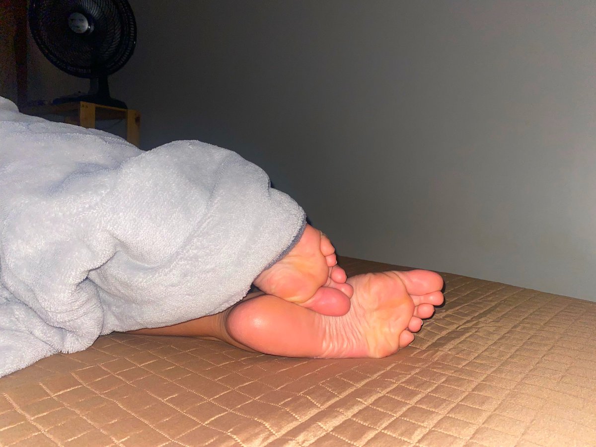 Bruna Feet tweet media