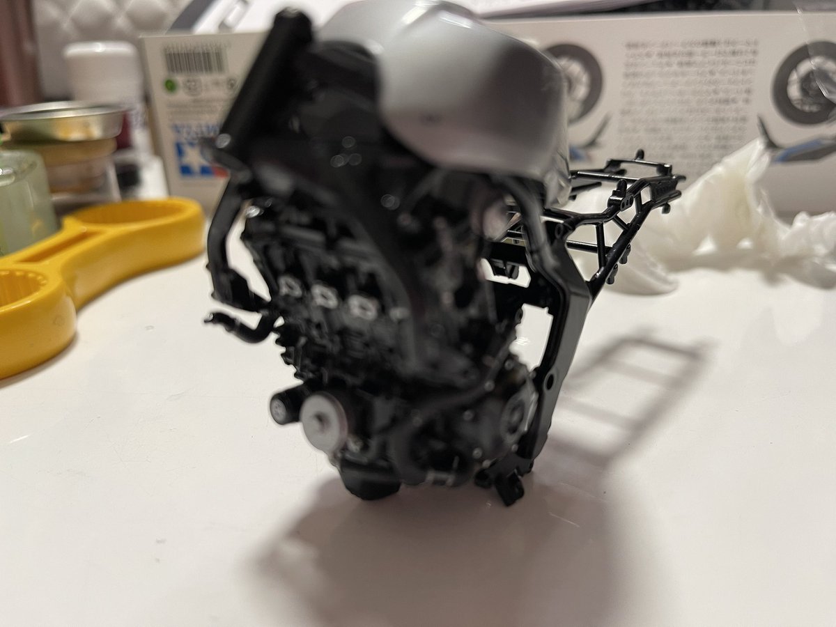 achan_nel's tweet photo. CB1000Fエンジン乗ったよ
タミヤの最新プラモデルめっちゃすごい
組みやすい❤️
#tamiya #cb1000f #タミヤ #ブラモデル https://t.co/zSfpTgHuaL