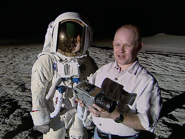 andreas_nigbur's tweet image. NASA, tired of numerous requests to show the "original moon landing records" said it had lost them. All 700 boxes. And the Americans can't go back to the Moon yet, because they lost the technology too.

So today, when any smartphone has more computing power than all 1969